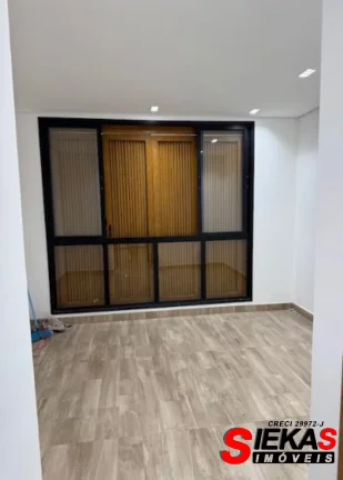 Imagem Imperdível! Casa à venda em São Paulo-SP, na Vila Carrão, com 3 quartos, 3 suítes, 3 banheiros, 3 vagas de garagem e 197m².
