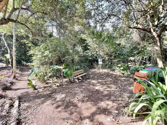 Imagem Casa a venda no condomínio Aldeia da Mata, no coração da Granja Viana! O Aldeia da Mata fica dent...
