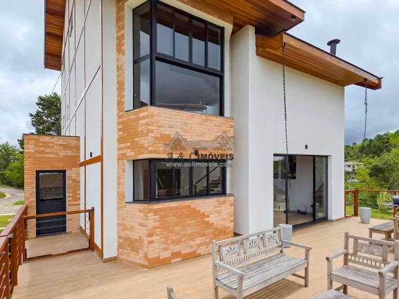 Imagem Casa em condomínio Campos do Jordão 4 suítes vista e porteira fechada