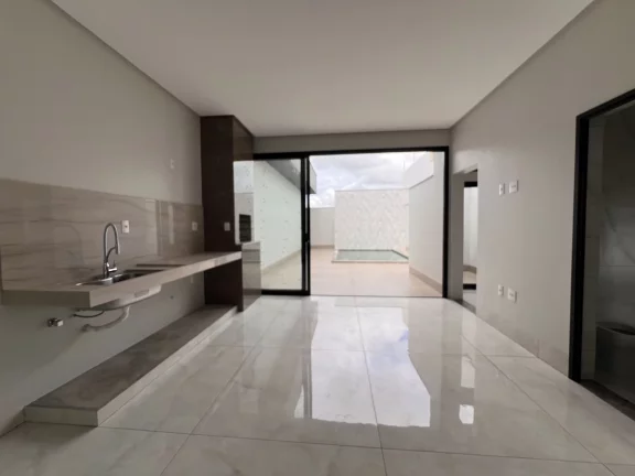 Imagem Casa Alto Padrão à Venda no Alto dos Caiçaras – 3 Suítes, Piscina e Área Gourmet em Patos de Minas