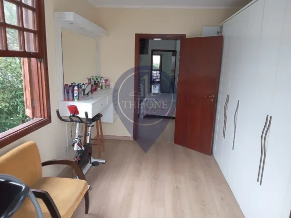 Imagem Casa à venda na Vila Mariana, São Paulo-SP: 3 quartos, 1 suíte, 3 salas, 3 banheiros, 2 vagas de garagem, 125m²! Venha conhecer!
