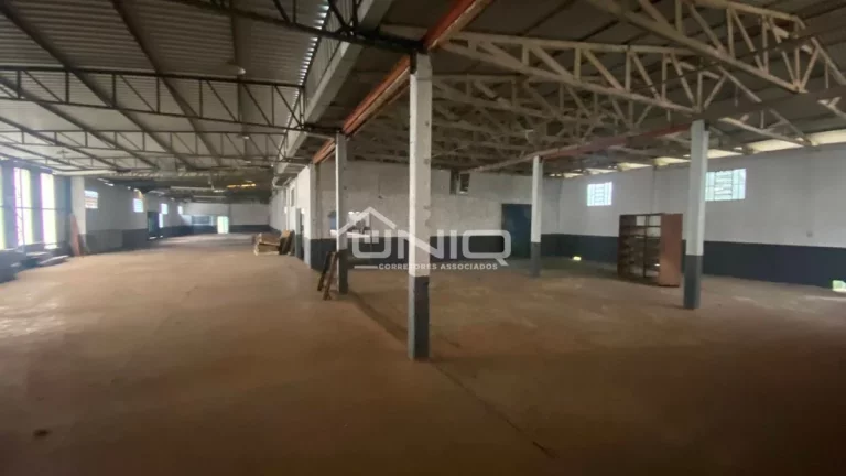 Imagem Terreno industrial com Barracão BR saida Itapejara Do Oeste