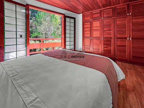 Imagem Cobertura Duplex 3 Suítes à Venda em Capivari – Campos do Jordão