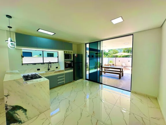Imagem Casa para Venda em Peruíbe, Residencial Bosque Três Marias, 3 dormitórios, 1 suíte, 2 banheiros, 4 vagas