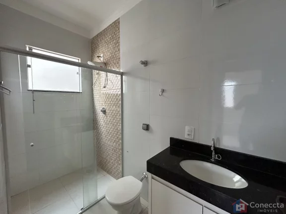 Imagem Casa à Venda no Bairro Afonso Queiroz, Patos de Minas - 3 Dormitórios e Espaço Gourmet