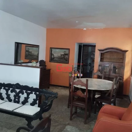 Imagem Casa com 4 dormitórios à venda, 247 m² por R$ 745.000,00 - Centro - Cabo Frio/RJ