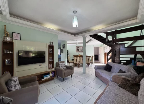 Imagem Casa 274m2, 4 Quartos, Terreno 518m2, Avenida Luiz Pasteur, Sapucaia do Sul