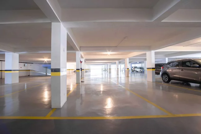 Imagem Apartamento diferenciado com 4 suítes e 5 vagas de garagem no Centro de Balneário Camboriú/SC