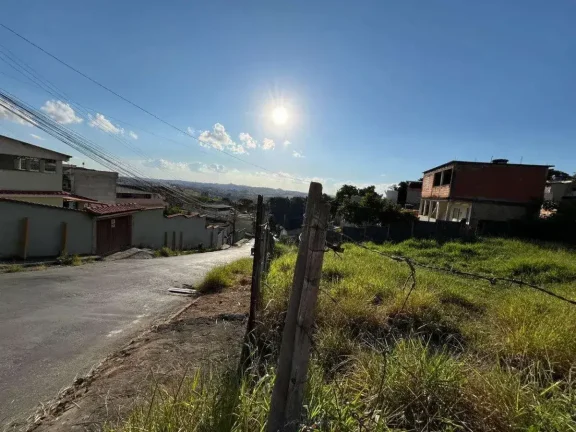 Imagem Lote com Ótima Localização no Santo Antônio – Ideal para Projetos em Desnível!