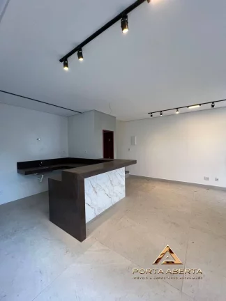 Imagem Casa Geminada Duplex Alto Padrão, 3Quartos, sendo 1 Suite -