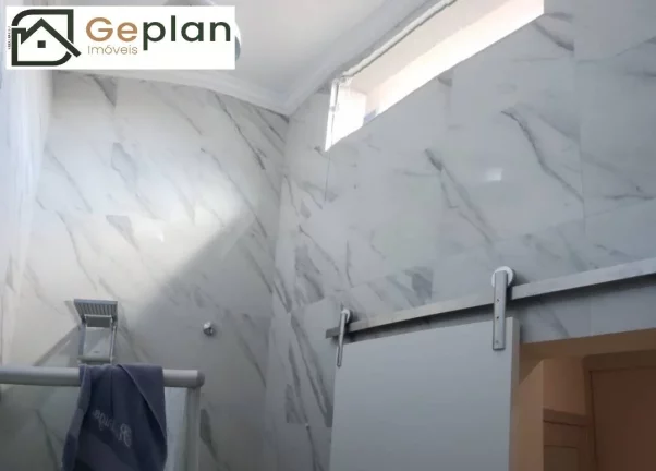 Imagem EXCELENTE CASA COMERCIAL COM MORADIA!!! ÓTIMO PARA INVESTIDOR!!!