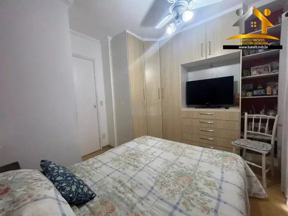 Imagem Casa a venda no condomínio Vila de Espanha na Granja Viana - Batelli Imóveis