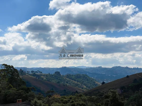 Imagem Apartamento à venda em Campos do Jordão - Com 03 dormitórios