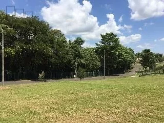 Imagem Casa com 3 dormitórios sendo 1 suite à venda, 553 m² por R$ 1.600.000 - Condomínio Vale do Lago - Sorocaba/SP