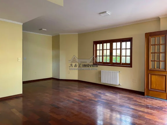 Imagem Casa 4 Suítes à Venda em Campos do Jordão | Condomínio com 10 Casas