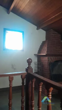 Imagem Casa para venda com 2 dormitórios, 1 suíte e 2 banheiros na Vila das Mercês!!