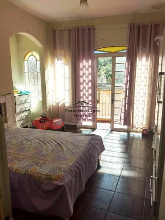 Imagem Casa-Sobrado-para-Venda-em-Santa-Luzia-Aparecida-SP