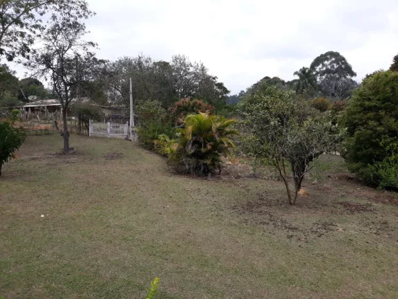 Imagem CHÁCARA LOCALIZADA NO BAIRRO RODEIO - SARAPUI - SP