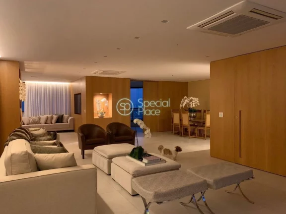 Imagem Cobertura triplex localizada em frente ao Parque Burle Marx, com vista ampla para a cidade e ao PalÃ...