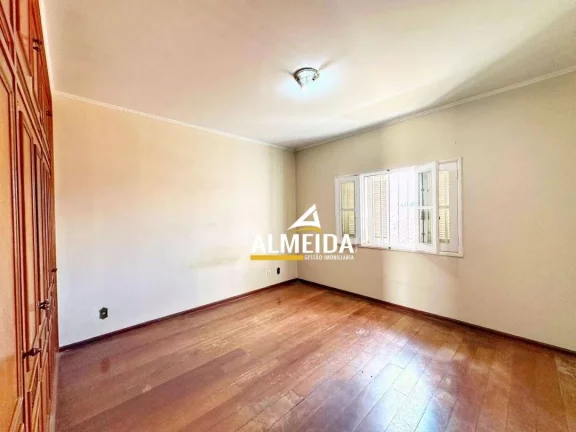 Imagem Casa com 5 dormitórios à venda, 426 m² por R$ 980.000,00 - Parque Universitário - Rio Claro/SP