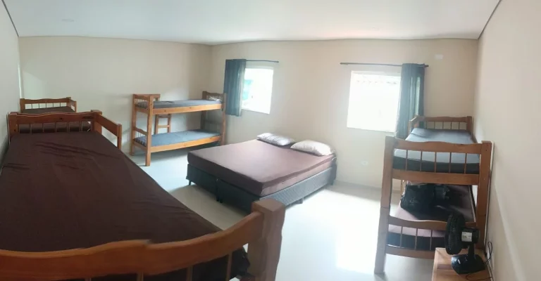 Imagem Sobrado com 4 dormitórios à venda, 220 m² por R$ 600.000,00 - Praia do Sapê - Ubatuba/SP