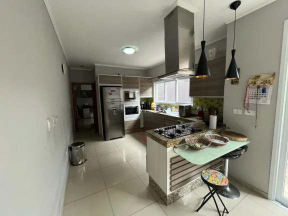 Imagem Sobrado com 3 dormitórios à venda, 169 m² por R$ 650.000,00 - Jardim Luella - Suzano/SP