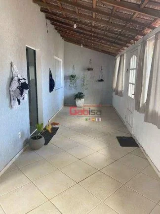 Imagem Casa com 3 dormitórios à venda, 374 m² por R$ 550.000,00 - Caminho de Búzios - Cabo Frio/RJ