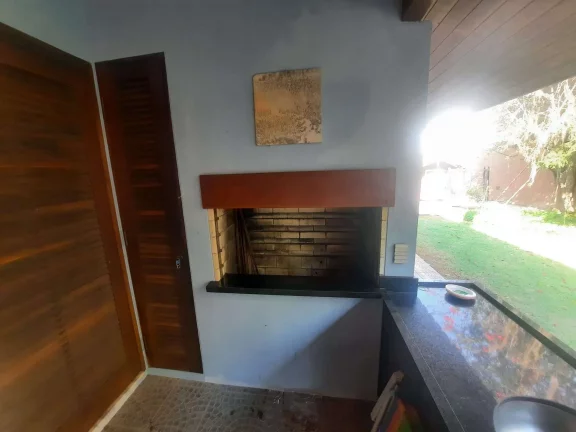 Imagem Casa à Venda, 327 m², 6 Dormitórios, (1 Suíte), Trindade, Florianópolis/SC