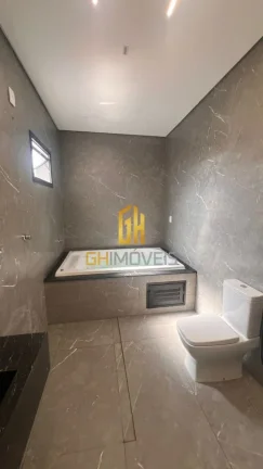 Imagem GH1960

A casa possui 

-3 SUÍTES PLENAS, sendo uma master com hidro
- VARANDA GOURMET, com bancada...