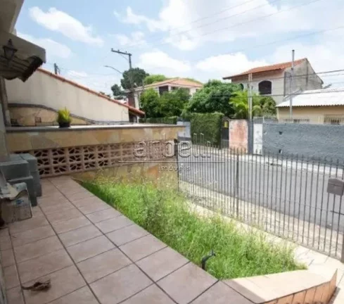 Imagem Casa térrea com 177 M², 2 dormitórios, banheiro com gabinete no lavatório e box em vidro, ampla ...