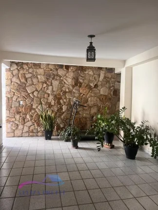 Imagem Excelente residencia bem localizado para venda no bairro do Ibes em Vila Velha com 210m²,o Sobrado possui 5 quartos, 2 banheiros e 2 vagas.
