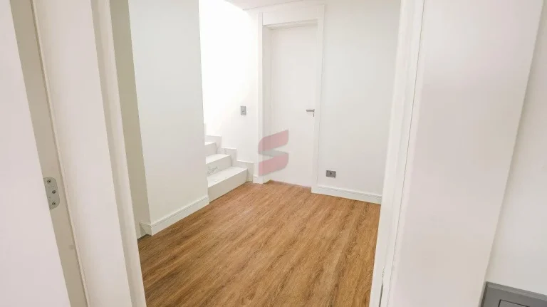 Imagem CASA com 4 dormitórios à venda com 190m² por R$ 1.199.000,00 no bairro Santa Cândida - CURITIBA / PR