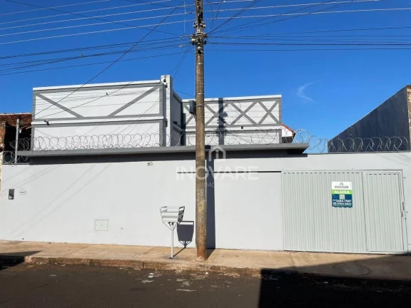 Imagem Casa com 3 dormitórios à venda, 140 m² por R$ 320.000,00 - Setor Bela Vista - Itumbiara/GO