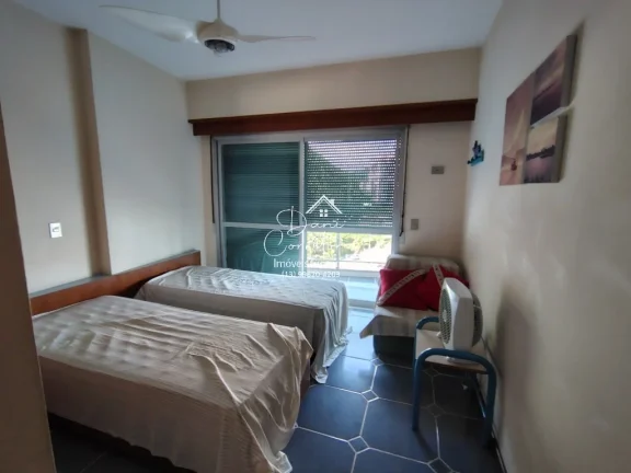 Imagem Apartamento com vista para o mar e lazer, 3 quartos com suíte e 2 vagas na Pitangueiras, Guarujá-SP - 165m² de área.