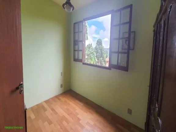 Imagem Linda casa, construção ecológica, com aquecimento solar.
Construção com menos de 10 anos.
área...