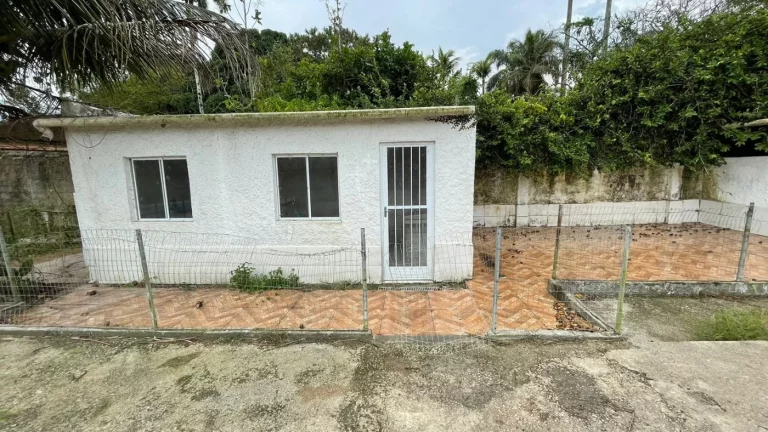 Imagem Casa com 3 Quartos à Venda, 350 m² em Vargem Grande - Rio De Janeiro