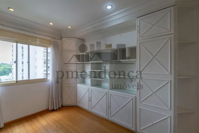 Imagem Apartamento em Pinheiros com 160m², 4 suítes e 4 vagas.