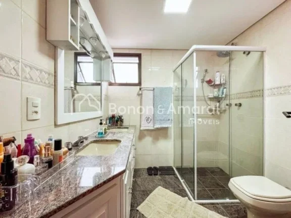 Imagem Este apartamento oferece 174 m² de área total e 148 m² de área construída, distribuídos de for...