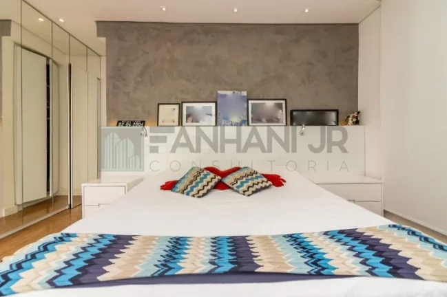 Imagem Luxuoso apartamento de 4 quartos e 3 suítes no Jardim Paulista, São Paulo - 260m², 3 salas, 2 vagas. Venha conhecer!