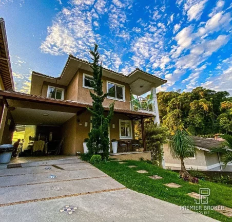 Imagem Casa à venda, 307 m² por R$ 1.800.000,00 - Tijuca - Teresópolis/RJ