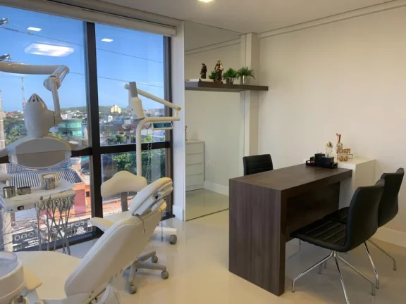 Imagem Sala comercial à venda em Torres, Centro, 49,06m²