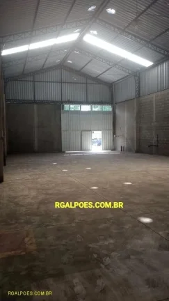 Imagem Galpão para Locação em DUQUE DE CAXIAS, PIONEIRA, 2 banheiros
