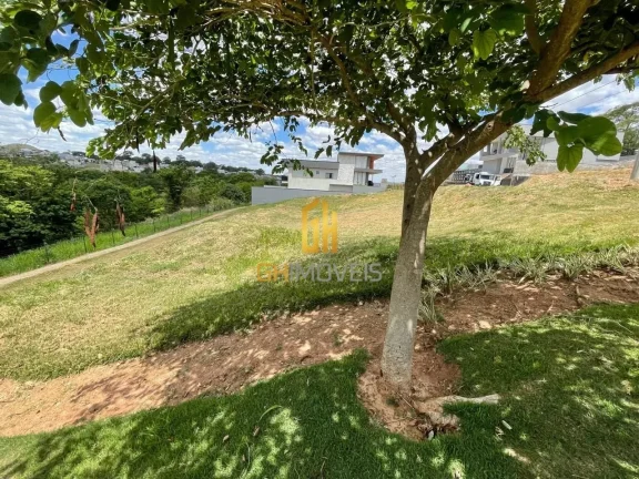 Imagem Lote a venda em condomínio de alto padrão, Jardins Nápoles. Com 360 m².Portaria 24 horas e segur...