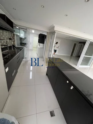 Imagem Apartamento sofisticado com 3 suítes e varanda gourmet