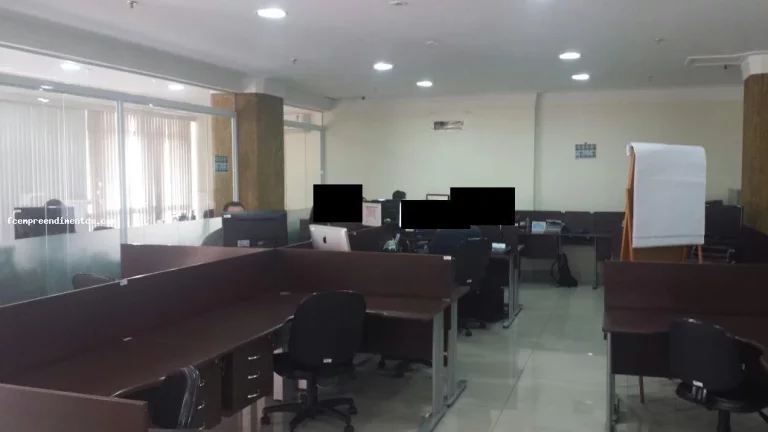 Imagem Sala Comercial para Locação em Limeira, Centro, 2 banheiros, 6 vagas