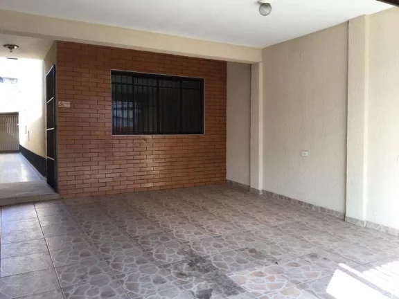 Imagem Sobrado à venda, 180 m² por R$ 650.000,00 - Centro - Suzano/SP