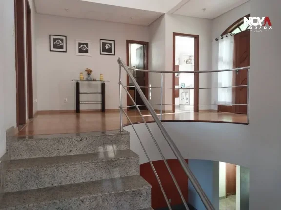 Imagem Oportunidade imperdível! Esta linda casa localizada no bairro Interlagos, em Vila Velha, oferece 3 ...