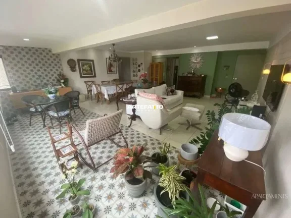 Imagem Apartamento com 4 Quartos e 2 banheiros à Venda, 155 m2 por R$ 1.240.000