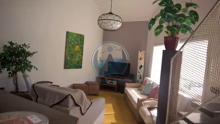 Imagem Casa em Condomínio à Venda em Ubatuba-SP: 4 Quartos, 2 Suítes, 151m² - Bairro Horto Florestal