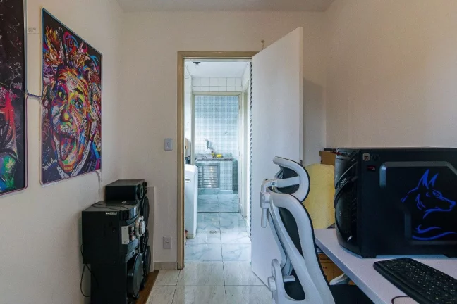 Imagem Apartamento no Jaguaré, 92 m2, 3 Dormitórios, 2 Banheiros, área de serviço com escritório. Portaria 24 hs. Próximo a USP, Corifeu e Politécnica